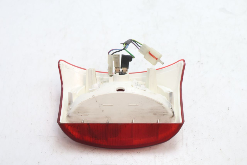 photo de FEU ARRIERE MBK BOOSTER SPIRIT 50 (2004 - 2017) - Autre angle de vue