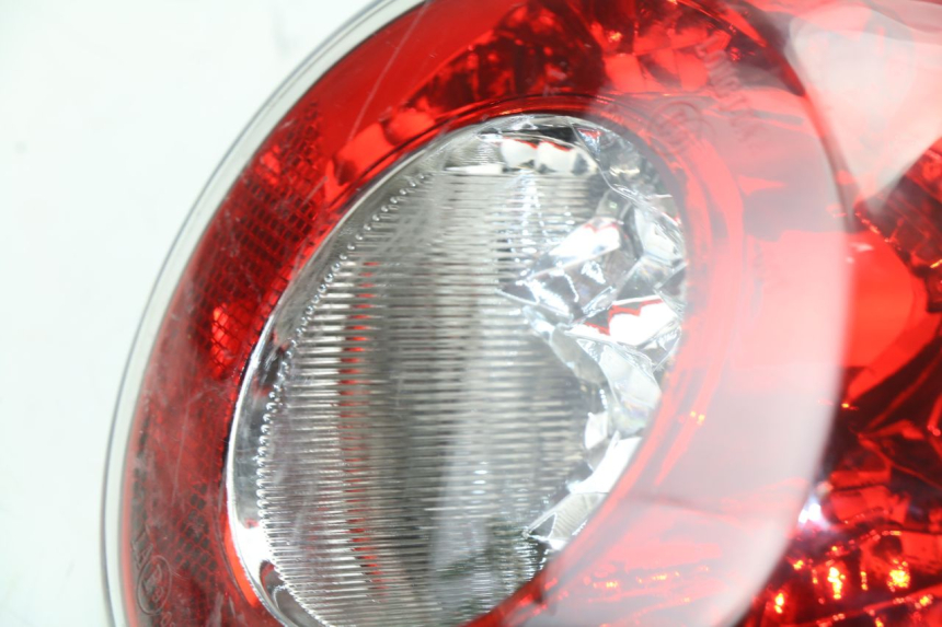 photo de FEU ARRIERE S-RIDER CAPRI 2T 50 (2010 - 2017) - Points de fixation