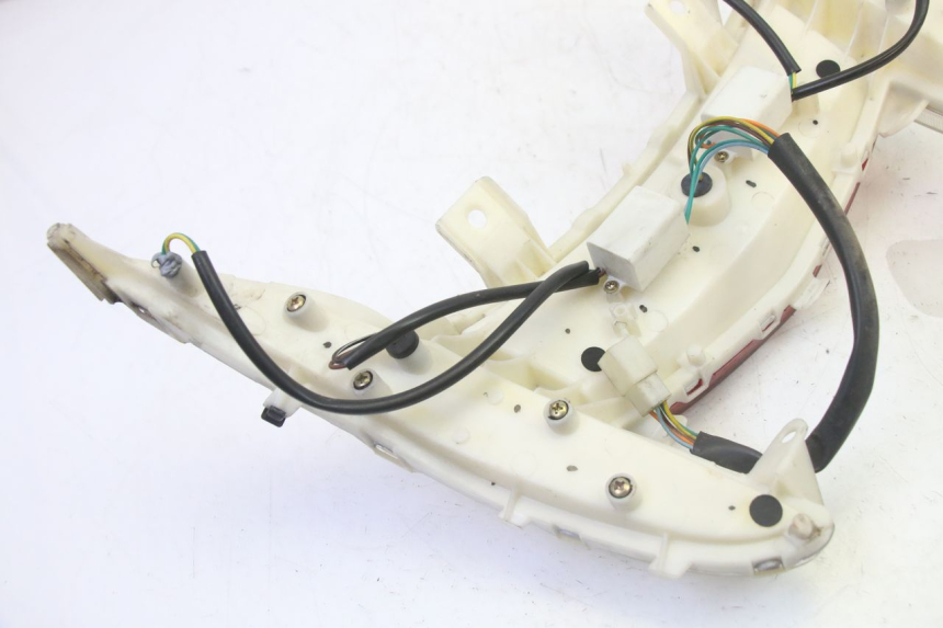 photo de FEU ARRIERE PEUGEOT CITYSTAR 50 (2013 - 2017)