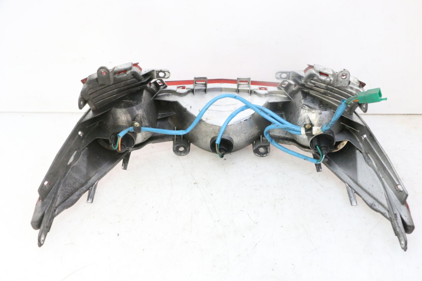 photo de FEU ARRIERE KYMCO DINK STREET 125 (2009 - 2014) - État de surface