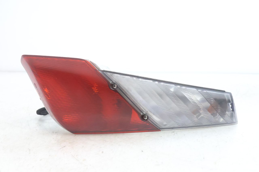 photo de FEU ARRIERE DROIT APRILIA ATLANTIC S 125 (2010 - 2013) - Autre angle de vue