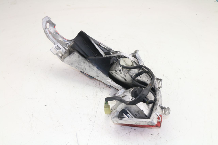 photo de FEU ARRIERE DROIT HONDA FES S-WING SWING 125 (2007 - 2015)