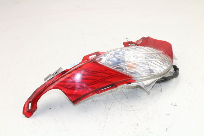 photo de FEU ARRIERE DROIT HONDA FES S-WING SWING 125 (2007 - 2015)