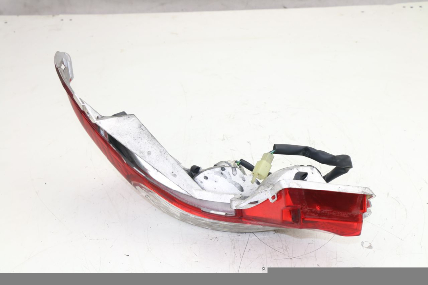 photo de FEU ARRIERE DROIT HONDA FES S-WING SWING 125 (2007 - 2015)