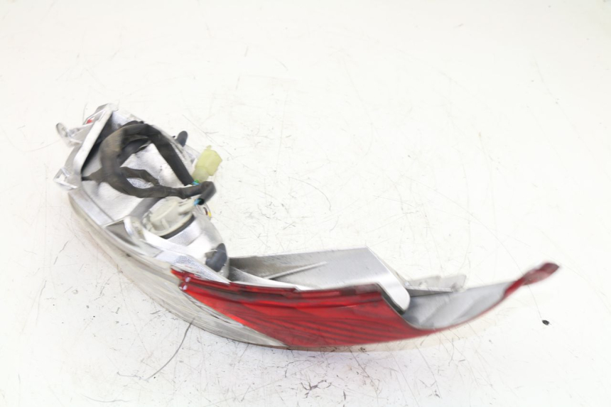 photo de FEU ARRIERE DROIT HONDA FES S-WING SWING 125 (2007 - 2015)