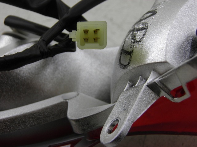 photo de FEU ARRIERE DROIT HONDA FES S-WING SWING ABS 125 (2007 - 2015)