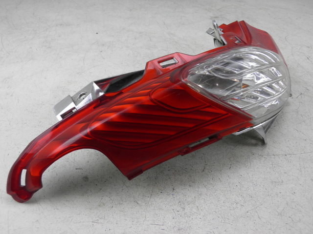 photo de FEU ARRIERE DROIT HONDA FES S-WING SWING ABS 125 (2007 - 2015)