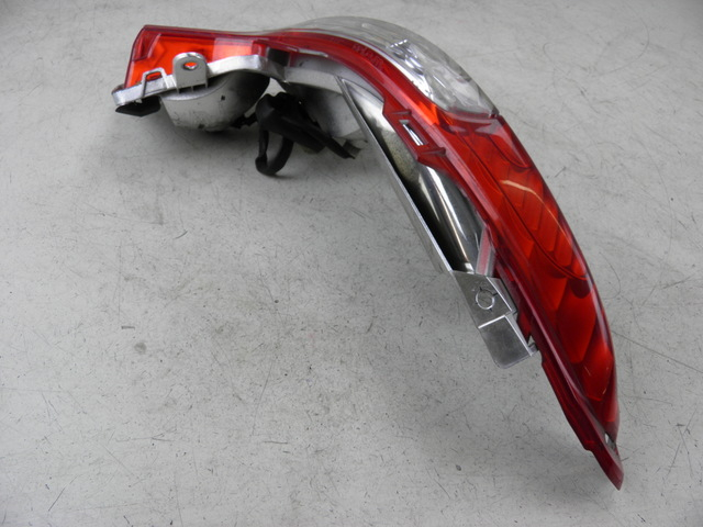 photo de FEU ARRIERE DROIT HONDA FES S-WING SWING ABS 125 (2007 - 2015)