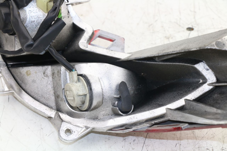 photo de FEU ARRIERE DROIT HONDA FES S-WING SWING ABS 125 (2007 - 2015)