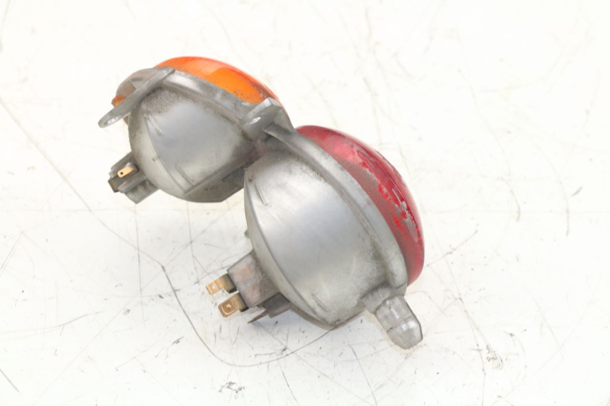 photo de FEU ARRIERE DROIT MBK SKYLINER 125 (2001 - 2003)