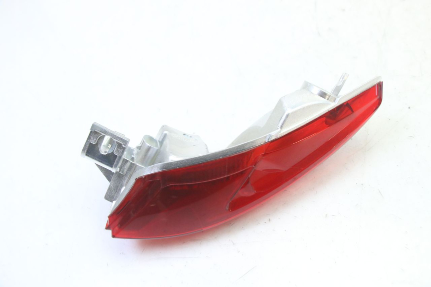 photo de FEU ARRIERE DROIT PIAGGIO MP3 HPE 310 (2024 - 2025)