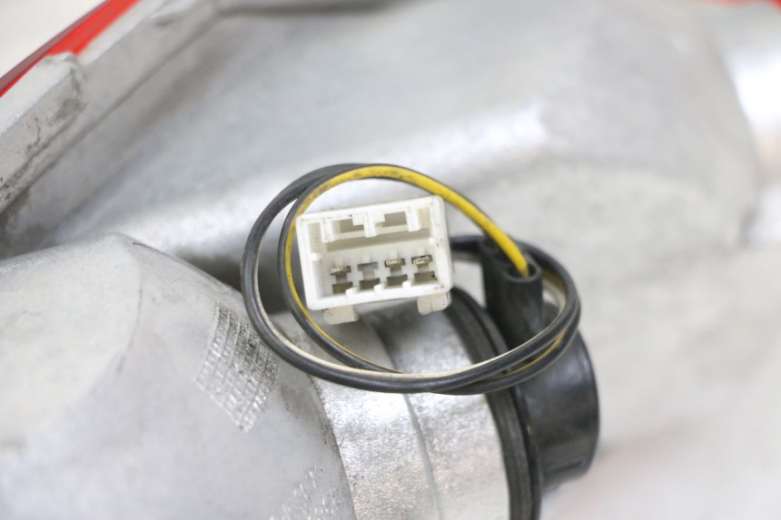 photo de FEU ARRIERE DROIT PIAGGIO MP3 LT 300 (2010 - 2016)
