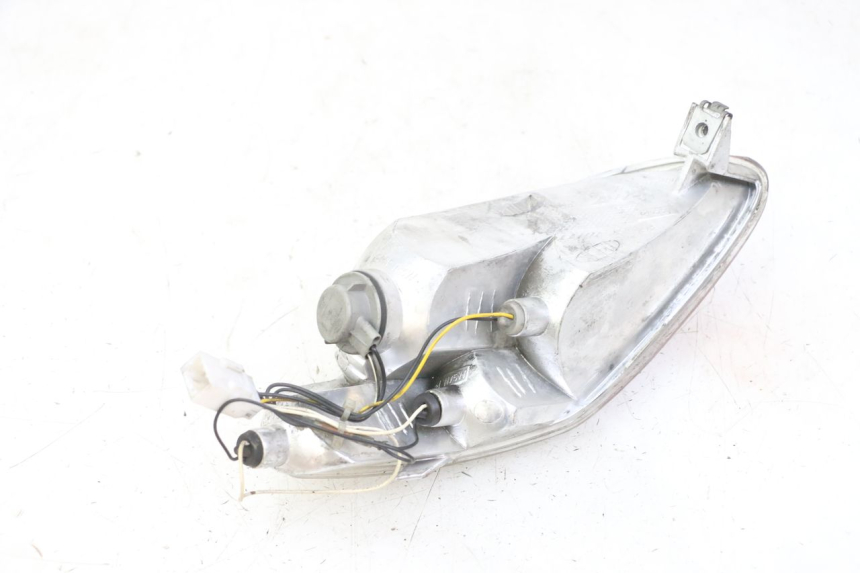 photo de FEU ARRIERE DROIT PIAGGIO MP3 LT 400 (2007 - 2012)