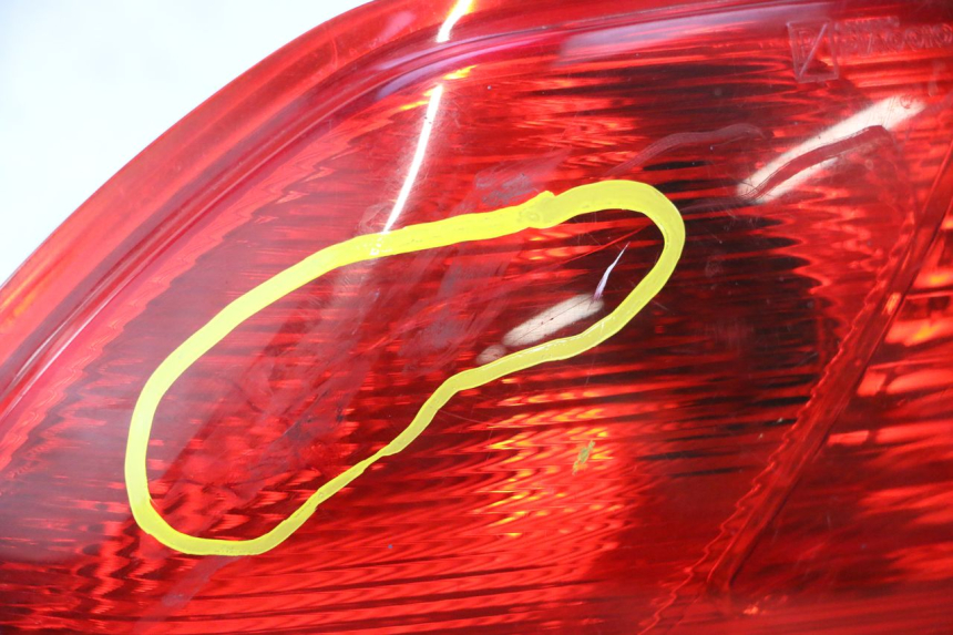photo de FEU ARRIERE DROIT PIAGGIO MP3 500 (2011 - 2015) - Vue rapprochée