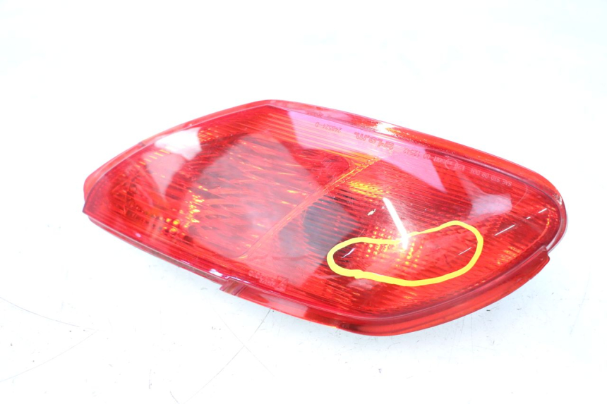photo de FEU ARRIERE DROIT PIAGGIO MP3 500 (2011 - 2015) - Pièce contrôlée