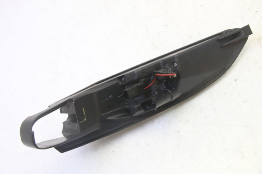 photo de FEU ARRIERE DROIT PEUGEOT SATELIS 125 (2013 - 2018)