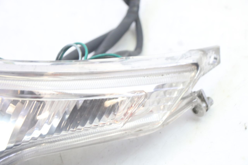 photo de FEU ARRIERE DROIT PEUGEOT VIVACITY NEW 4T 50 (2008 - 2017)