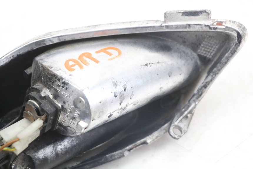 photo de FEU ARRIERE DROIT YAMAHA X-MAX XMAX 250 (2006 - 2009)