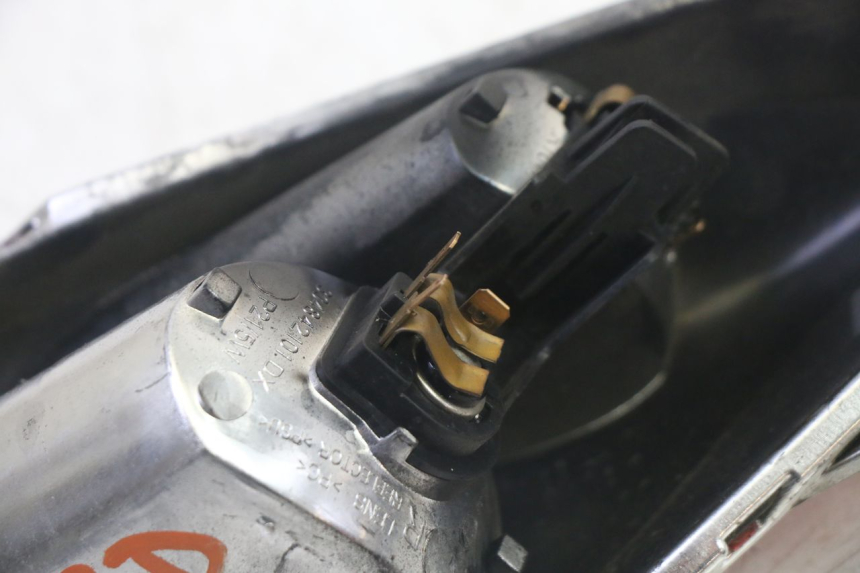 photo de FEU ARRIERE DROIT YAMAHA X-MAX XMAX 250 (2006 - 2009)