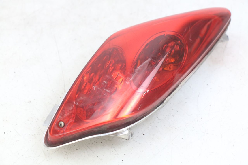 photo de FEU ARRIERE DROIT YAMAHA XMAX X-MAX 125 (2006 - 2009)