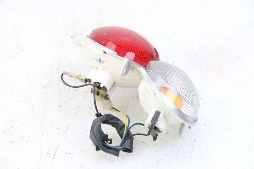 photo de FEU ARRIERE DROIT YAMAHA YP MAJESTY 125 (2007 - 2010) - Vue d’ensemble