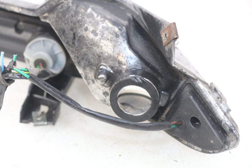 photo de FEU ARRIERE DROIT YAMASAKI YM T 125 (2015 - 2020)