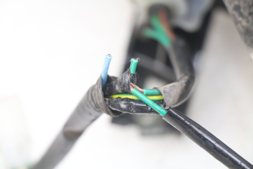 photo de FEU ARRIERE DROIT YAMASAKI YM T 125 (2015 - 2020)