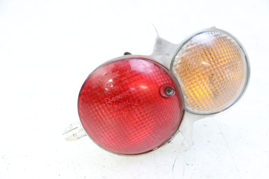 photo de FEU ARRIERE DROIT YAMAHA YP MAJESTY 125 (2002 - 2006)
