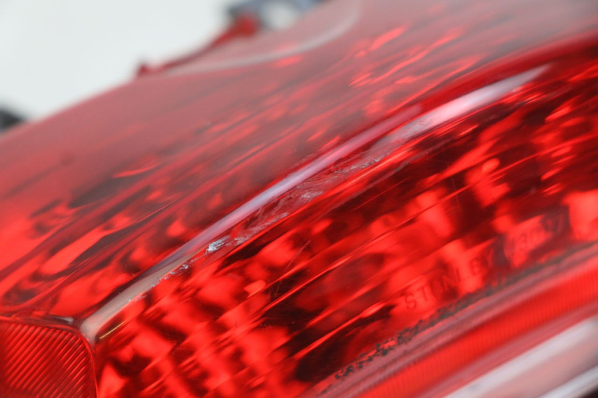 photo de FEU ARRIERE YAMAHA D'ELIGHT DELIGHT 125 (2017 - 2020) - Autre angle de vue