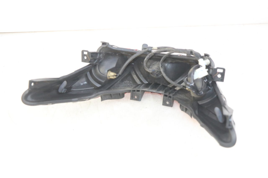 photo de FEU ARRIERE YAMAHA D'ELIGHT DELIGHT 125 (2017 - 2020) - État de surface