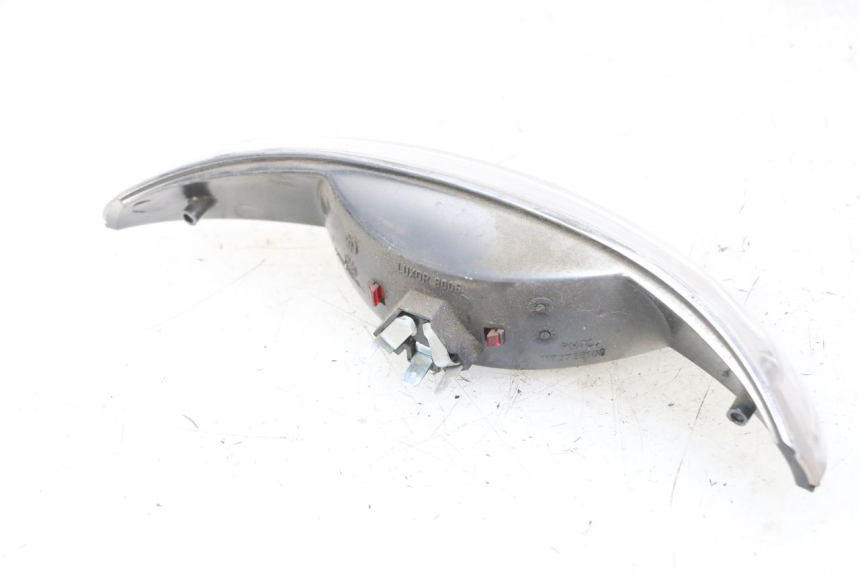 photo de FEU ARRIERE PEUGEOT ELYSTAR 125 (2002 - 2007)