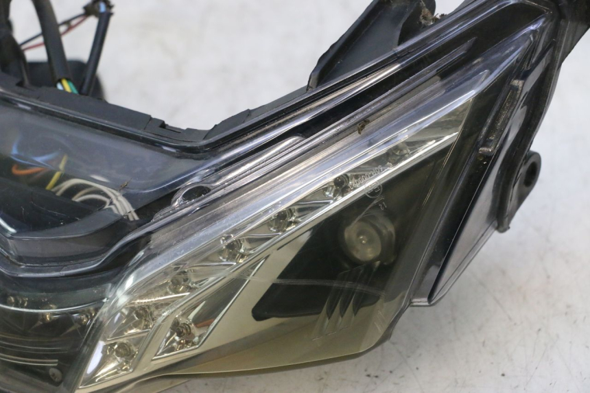photo de FEU ARRIERE JM MOTORS EVOLIS 4T 50 (2018 - 2022) - Gros plan technique