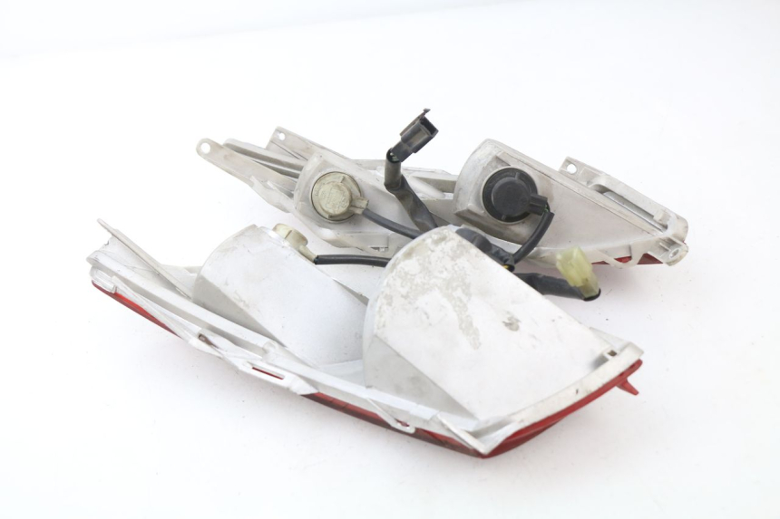 photo de FEU ARRIERE HONDA FES PANTHEON 125 (2003 - 2007)