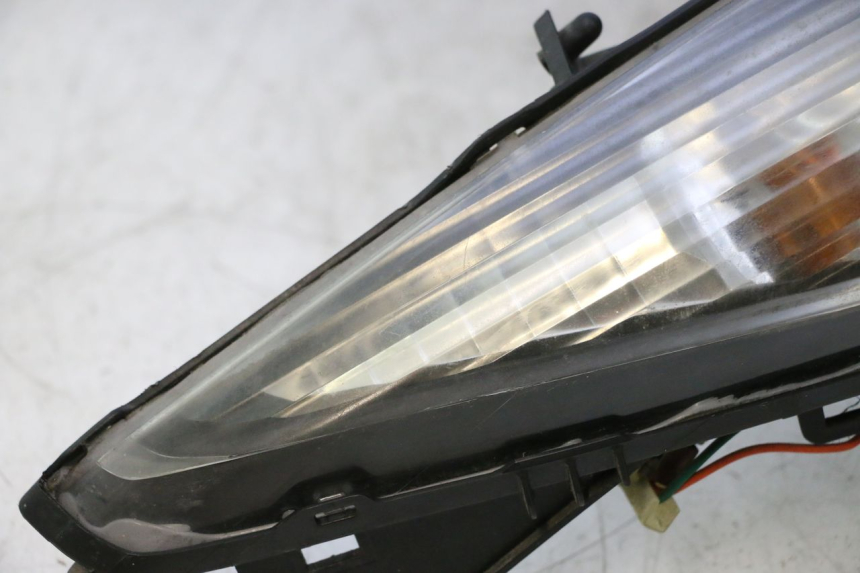 photo de FEU ARRIERE HONDA FJS SILVER WING SILVERWING 400 (2005 - 2008) - Autre angle de vue