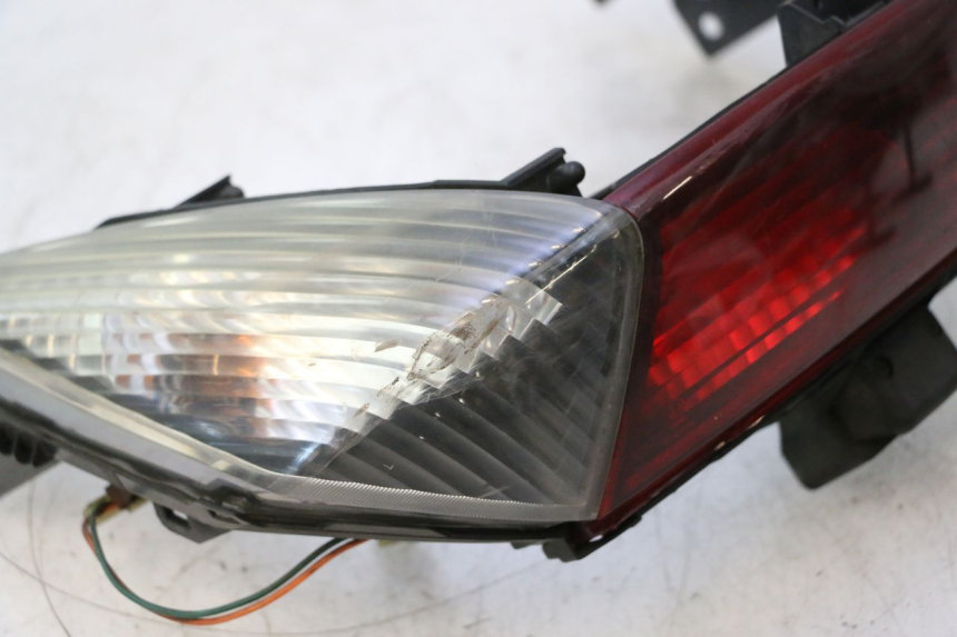 photo de FEU ARRIERE HONDA FJS SILVER WING SILVERWING 400 (2005 - 2008) - État de surface