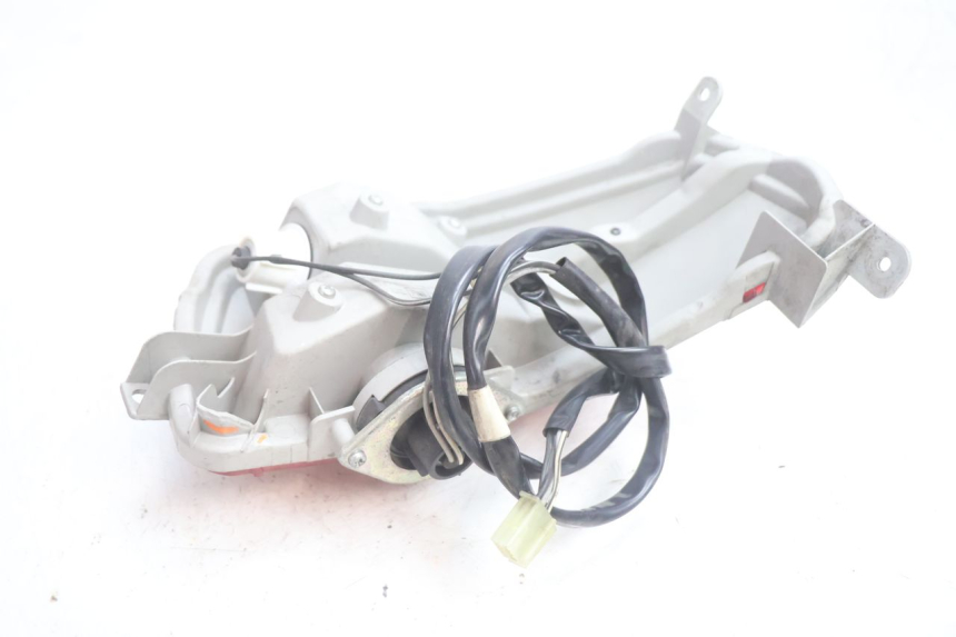 photo de FEU ARRIERE GAUCHE SUZUKI BURGMAN EXECUTIVE ABS 650 (2006 - 2012) - Vue d’ensemble