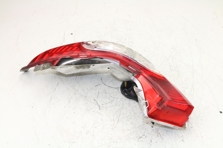 photo de FEU ARRIERE GAUCHE HONDA FES S-WING SWING 125 (2007 - 2015)