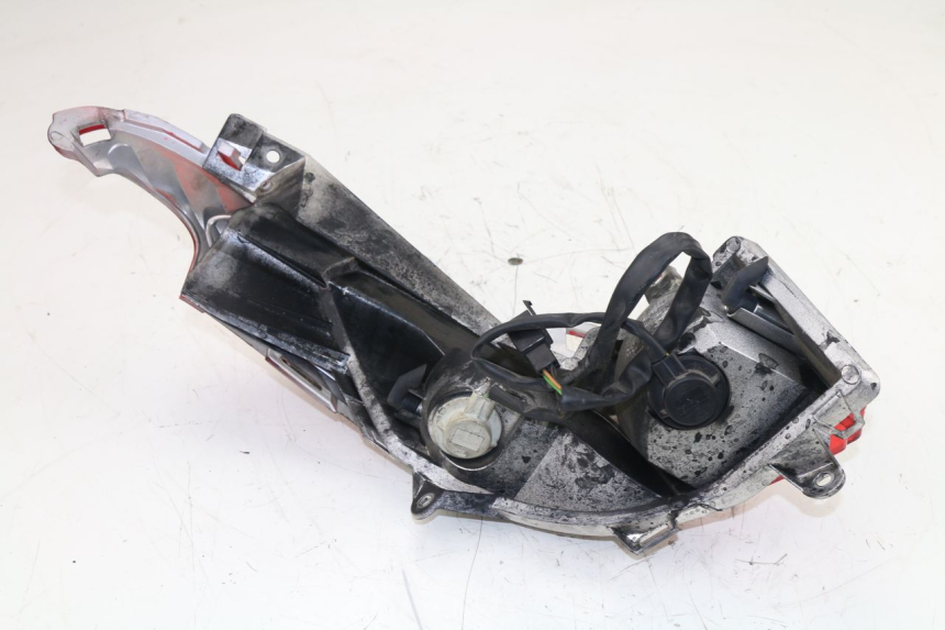 photo de FEU ARRIERE GAUCHE HONDA FES S-WING SWING 125 (2007 - 2015)