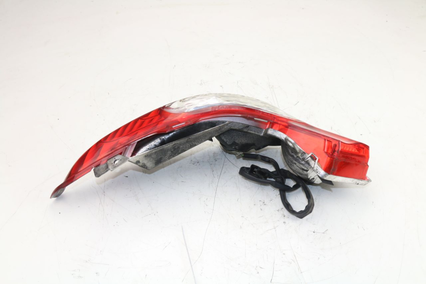 photo de FEU ARRIERE GAUCHE HONDA FES S-WING SWING 125 (2007 - 2015)