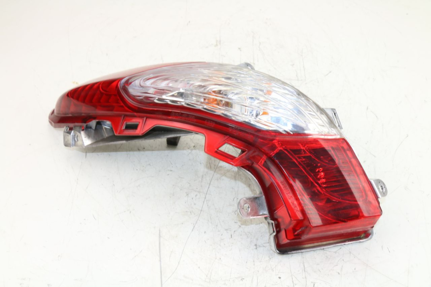 photo de FEU ARRIERE GAUCHE HONDA FES S-WING SWING ABS 125 (2007 - 2015)