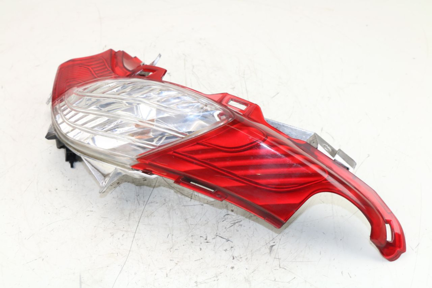 photo de FEU ARRIERE GAUCHE HONDA FES S-WING SWING ABS 125 (2007 - 2015)