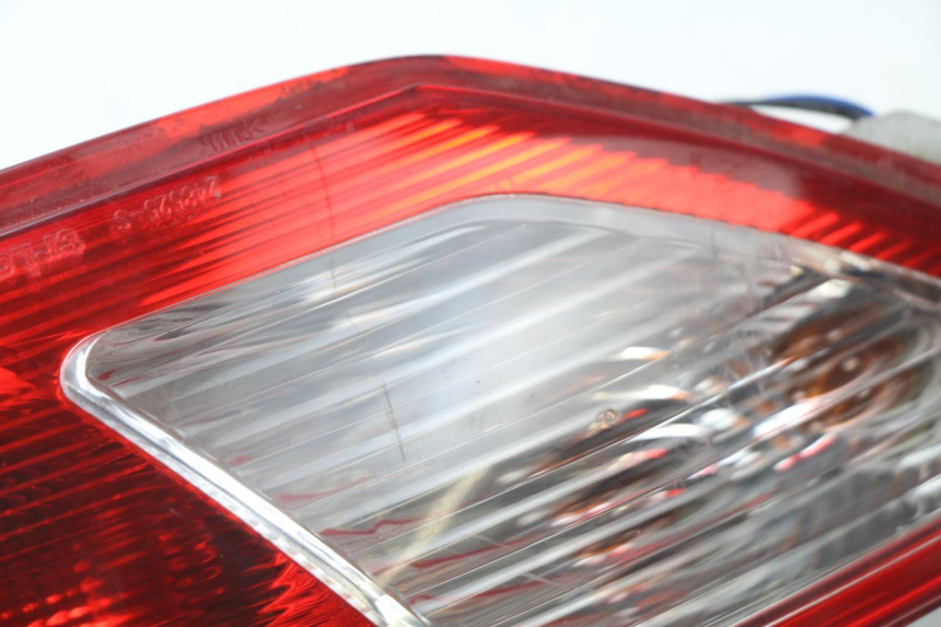 photo de FEU ARRIERE GAUCHE PIAGGIO MP3 LT 300 (2010 - 2016)