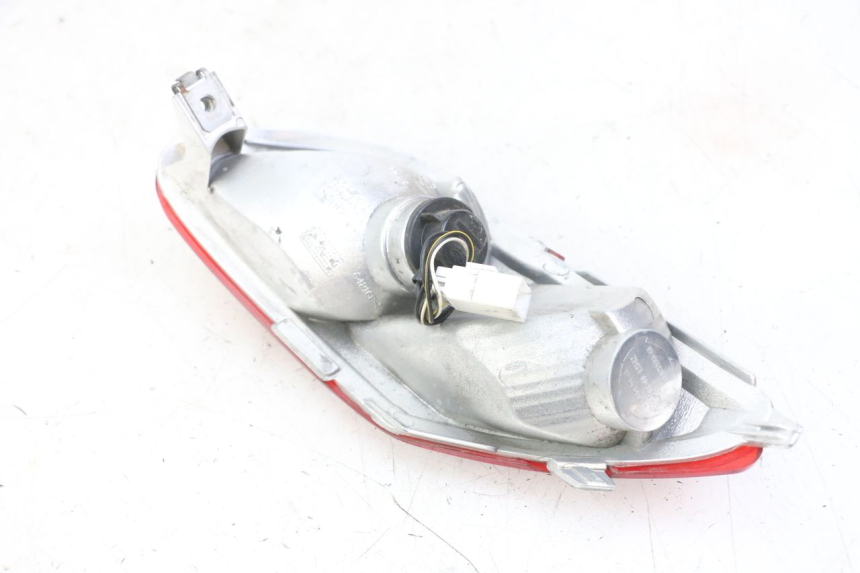 photo de FEU ARRIERE GAUCHE PIAGGIO MP3 LT 300 (2010 - 2016)