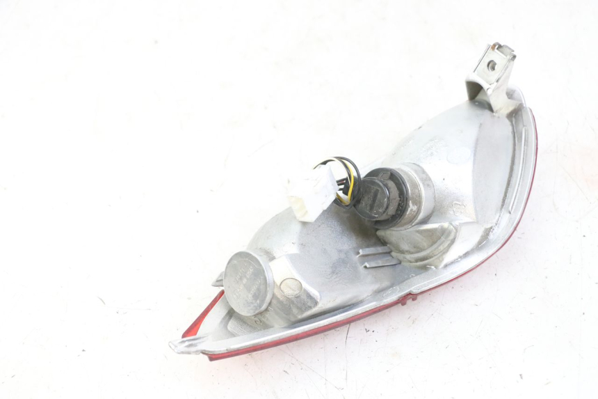 photo de FEU ARRIERE GAUCHE PIAGGIO MP3 LT 300 (2010 - 2016)