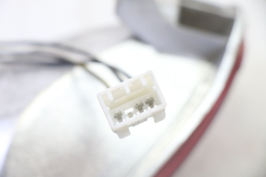 photo de FEU ARRIERE GAUCHE PIAGGIO MP3 LT 300 (2010 - 2016)