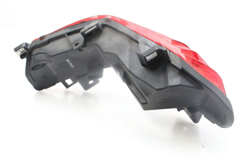 photo de FEU ARRIERE GAUCHE PIAGGIO MP3 500 (2014 - 2016)