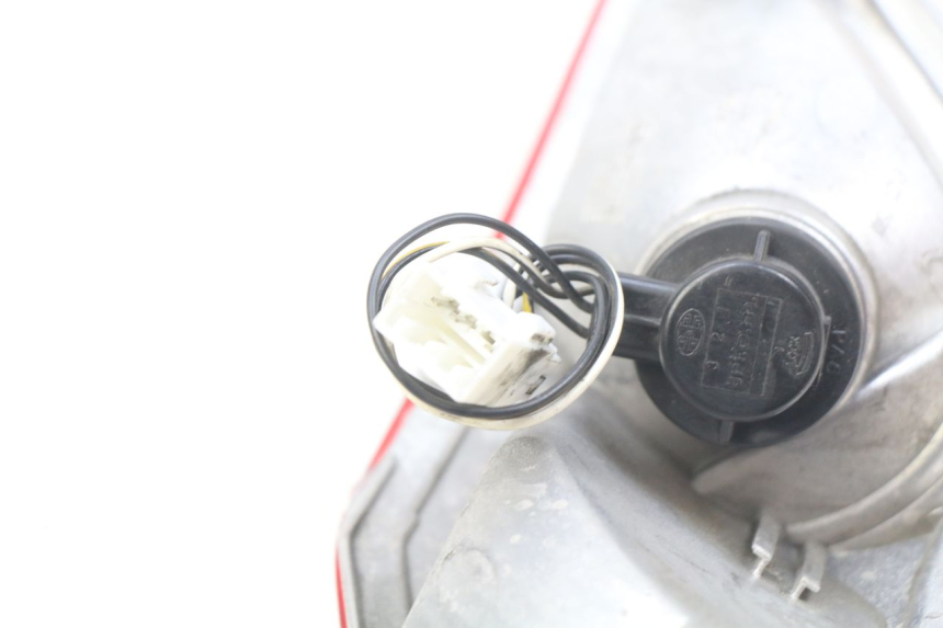 photo de FEU ARRIERE GAUCHE PIAGGIO MP3 500 (2011 - 2015)