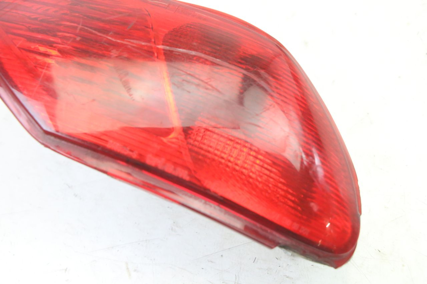 photo de FEU ARRIERE GAUCHE PIAGGIO MP3 500 (2011 - 2015)