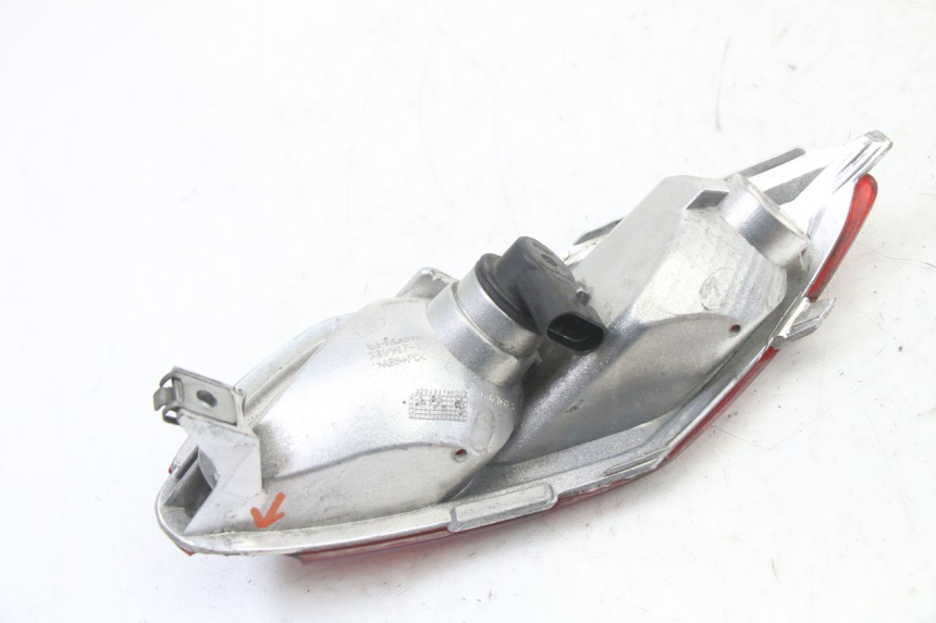 photo de FEU ARRIERE GAUCHE PIAGGIO MP3 500 (2011 - 2015)