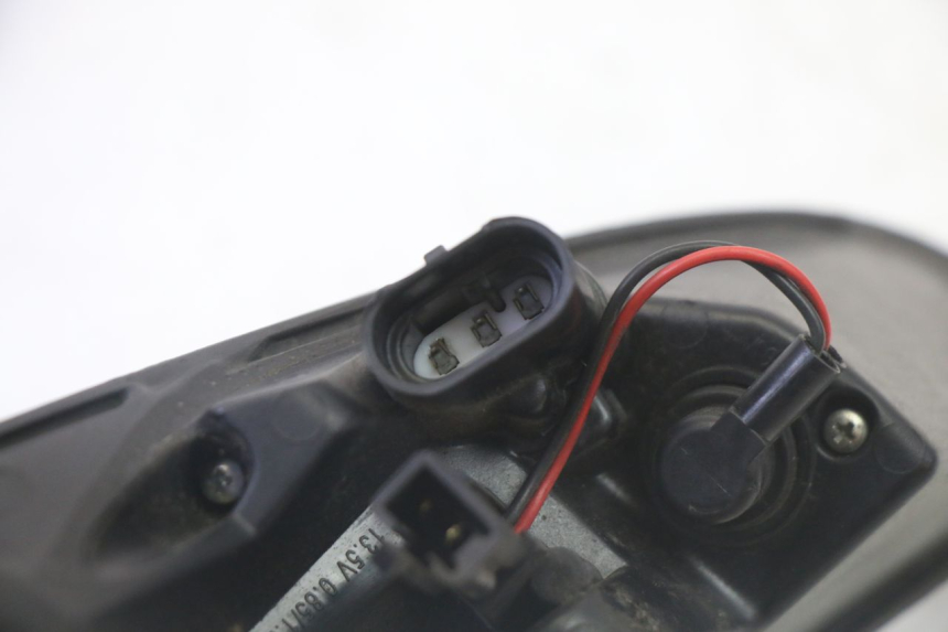 photo de FEU ARRIERE GAUCHE PEUGEOT SATELIS 125 (2013 - 2018)